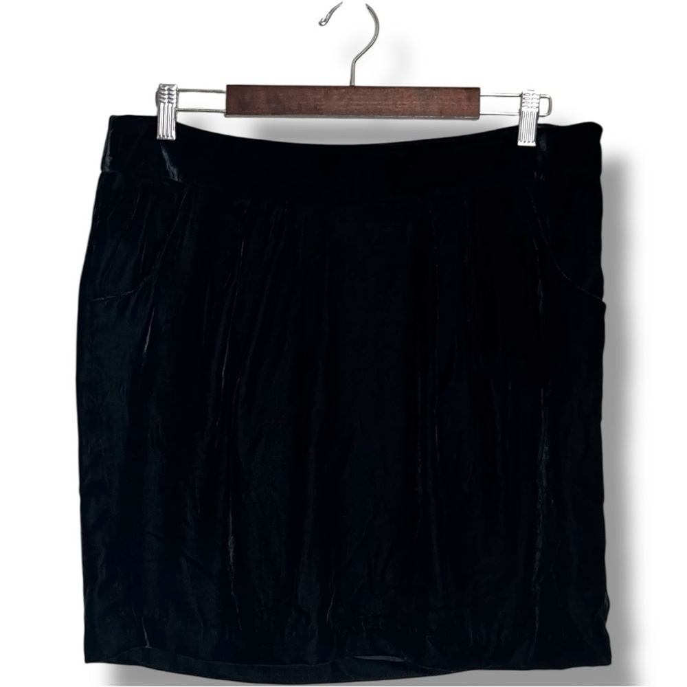GAP Size 12 Women’s Black Velour A-Line Mini Skirt NWT - Picture 12 of 15